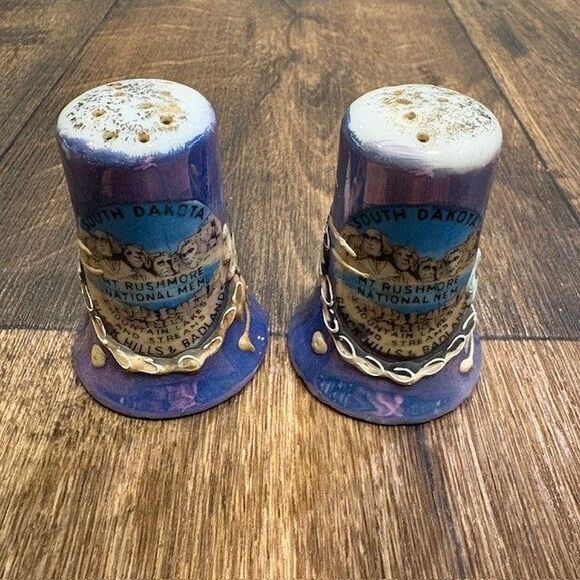 Other - Vintage South Dakota Mt Rushmore Black Hills Salt and Pepper Shaker Set